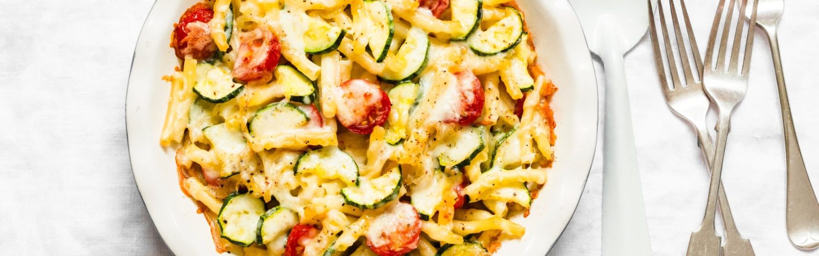 Roasted zucchini and cherry tomatoes baked mac and cheese